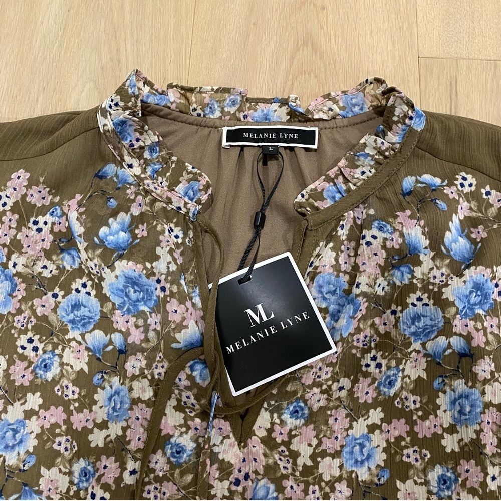 Melanie Lyne | NWT Brown Floral Chiffon Blouse 🩷